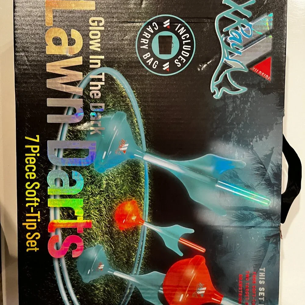 Glow in the Dark Lawn Darts (new)‎ / 7 piece set / new (k/x)